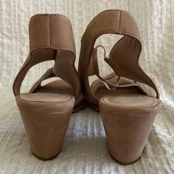Eileen Fisher 8 Doe Nubuck Suede Block Heel Sandals EUC - Picture 4 of 8